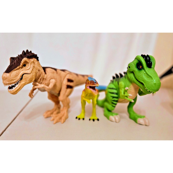 Dinosaur set of 3 T Rex Vintage Flashing eyes and Noise Jurassic Park - Picture 2 of 15
